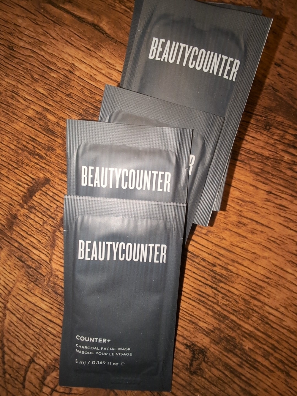 Beautycounter Counter+ Charcoal Facial Mask Sachet - Black
